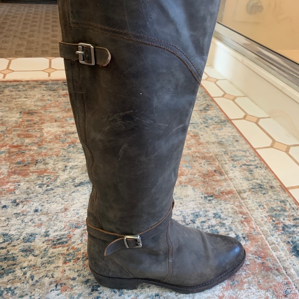 Frye tall boots sz 8
